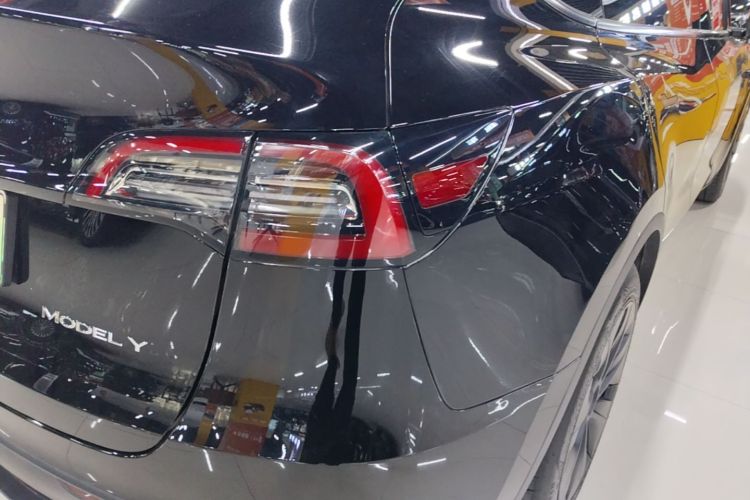 Tesla Model Y 2024 imagem de carro #8