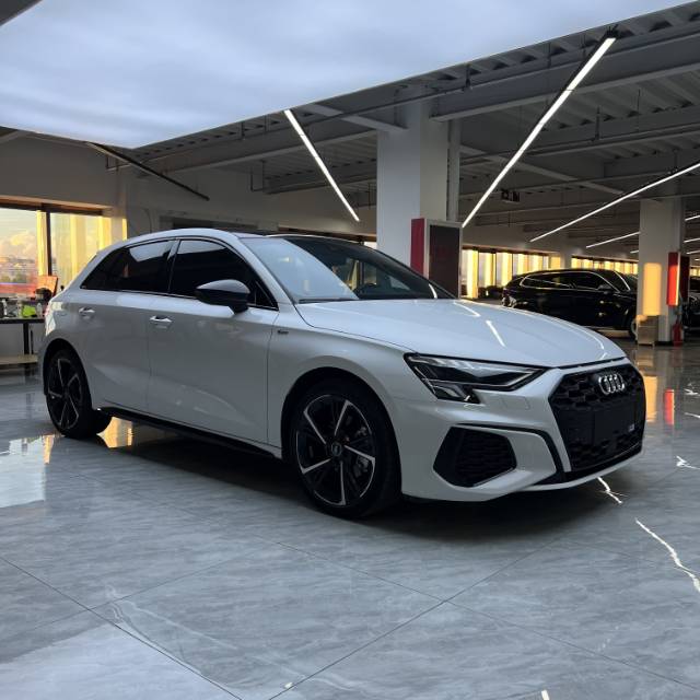 Audi A3 2022 immagine di auto #2