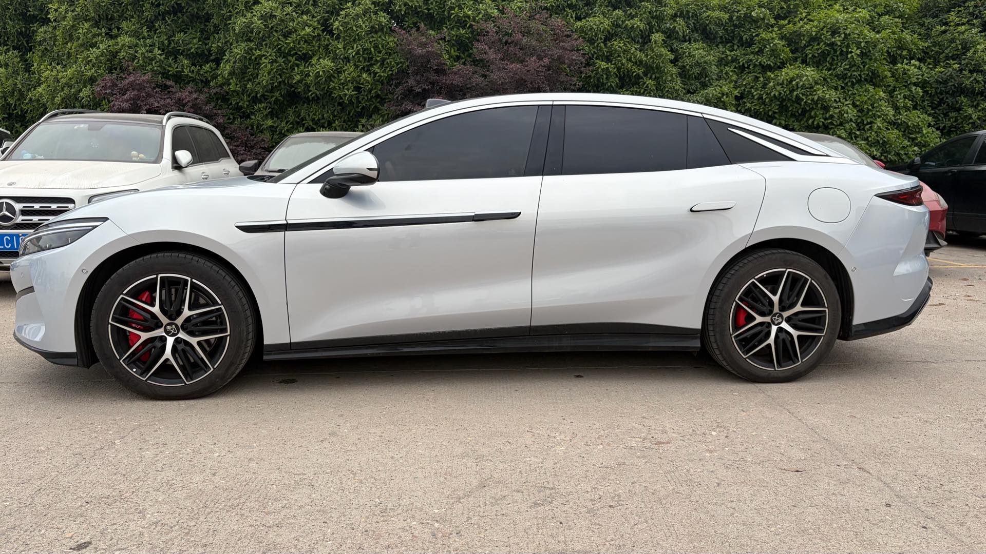 BYD HanL 2025 car image #3