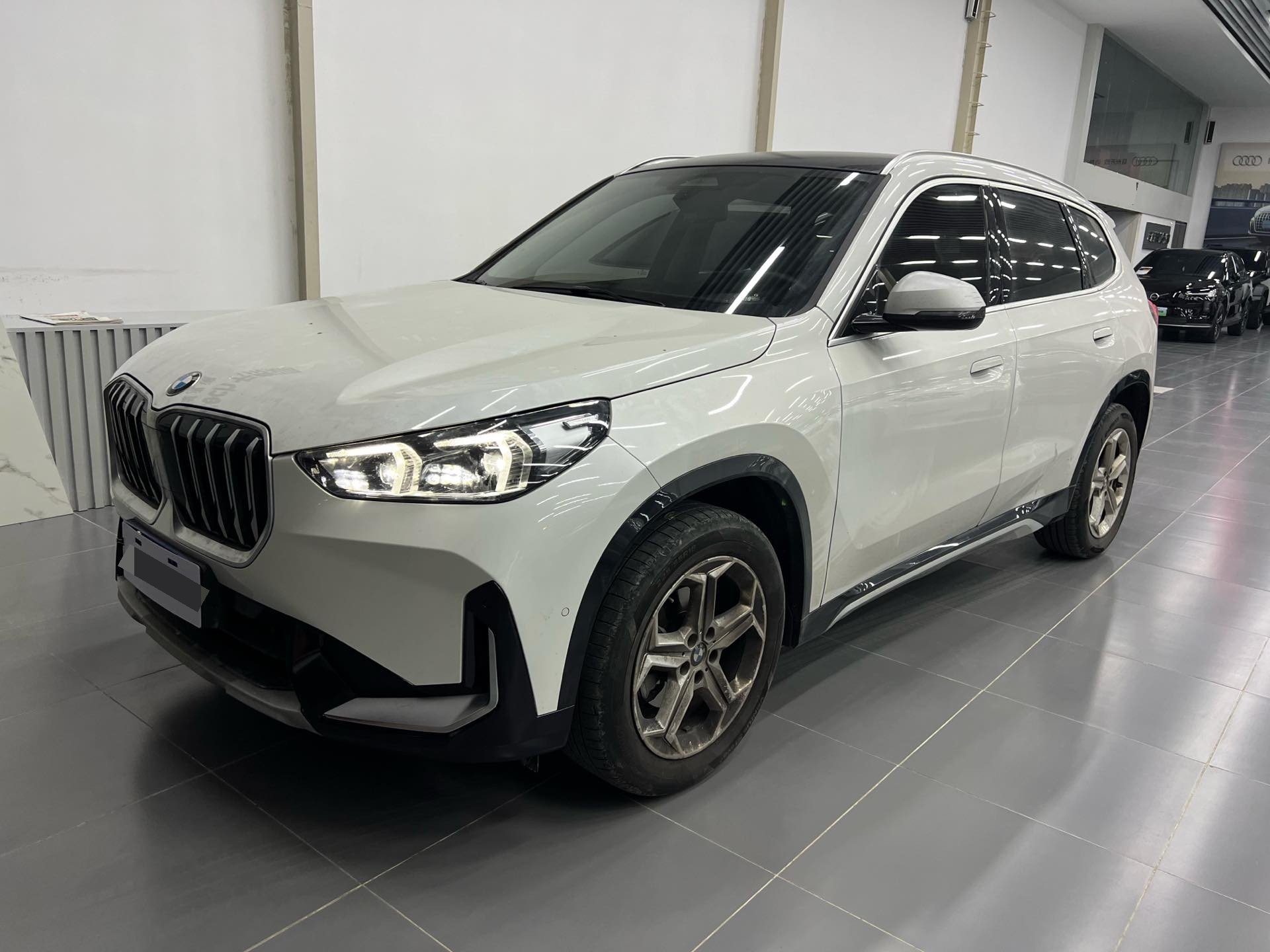 BMW X1 2024 BMW X1 2024 car image