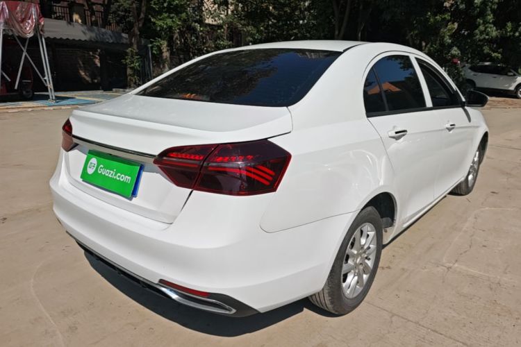 GEELY Emgrand 2020 #7 GEELY Emgrand 2020 imagen de coche #7