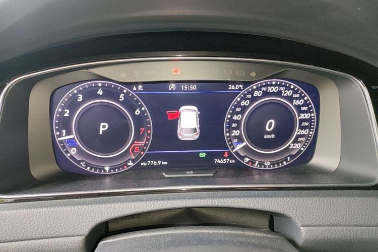 Volkswagen Golf 2020 car image #12