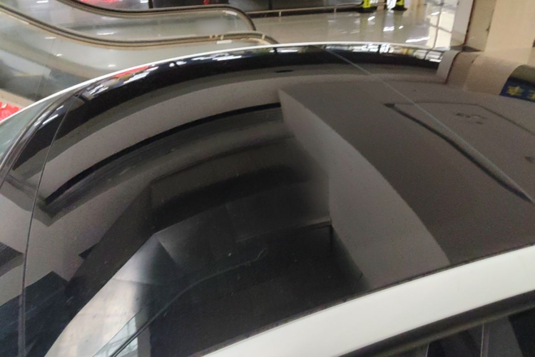 Tesla Model 3 2021 car image #25