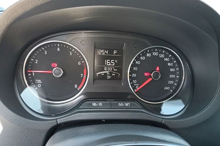 Volkswagen Polo 2017 #12 Volkswagen Polo 2017 car image #12