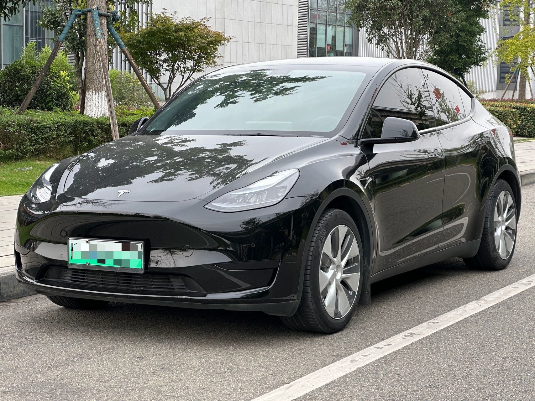 Tesla Model Y 2022 car image 