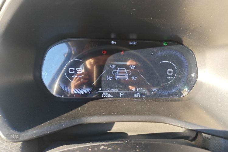 GEELY Emgrand 2021 immagine di auto #14