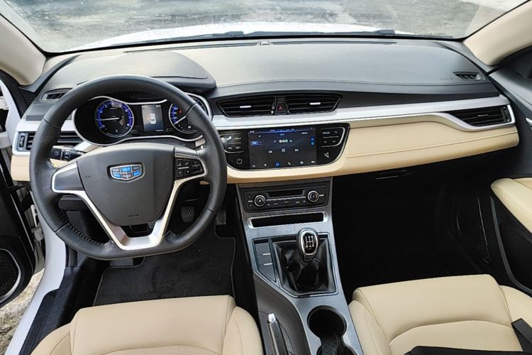 GEELY Emgrand 2018 #17 GEELY Emgrand 2018 car image #17