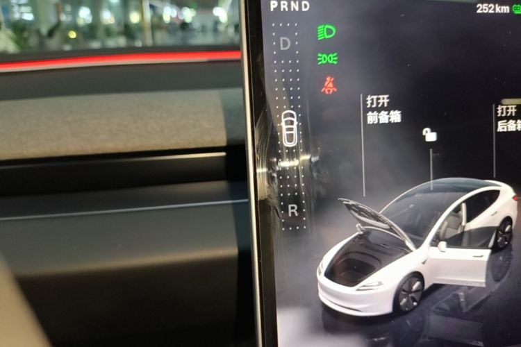 Tesla Model 3 2024 #18 Tesla Model 3 2024 car image #18