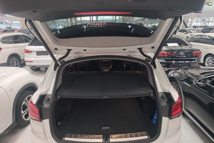 BMW X1 2020 car image #19