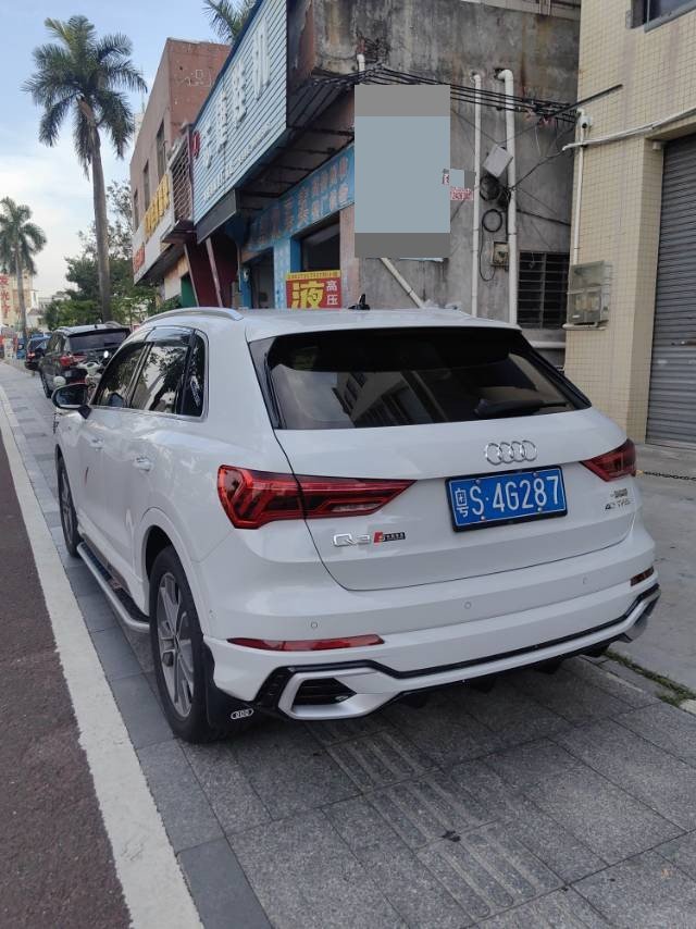 Audi Q3 2025 car image #6