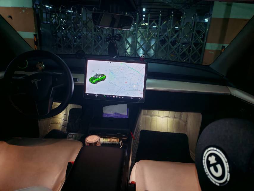 Tesla Model Y 2021 #4 Tesla Model Y 2021 car image #4