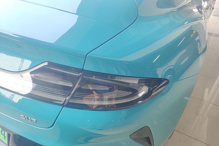 MI SU7 2024 car image #8
