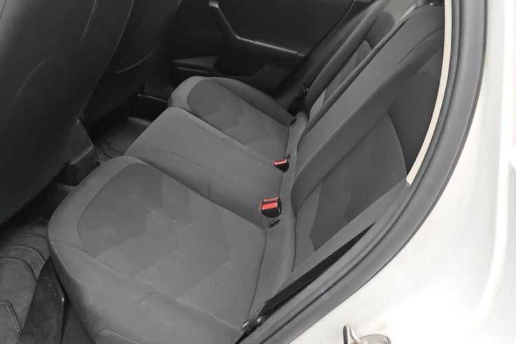 Volkswagen Polo 2023 car image #17