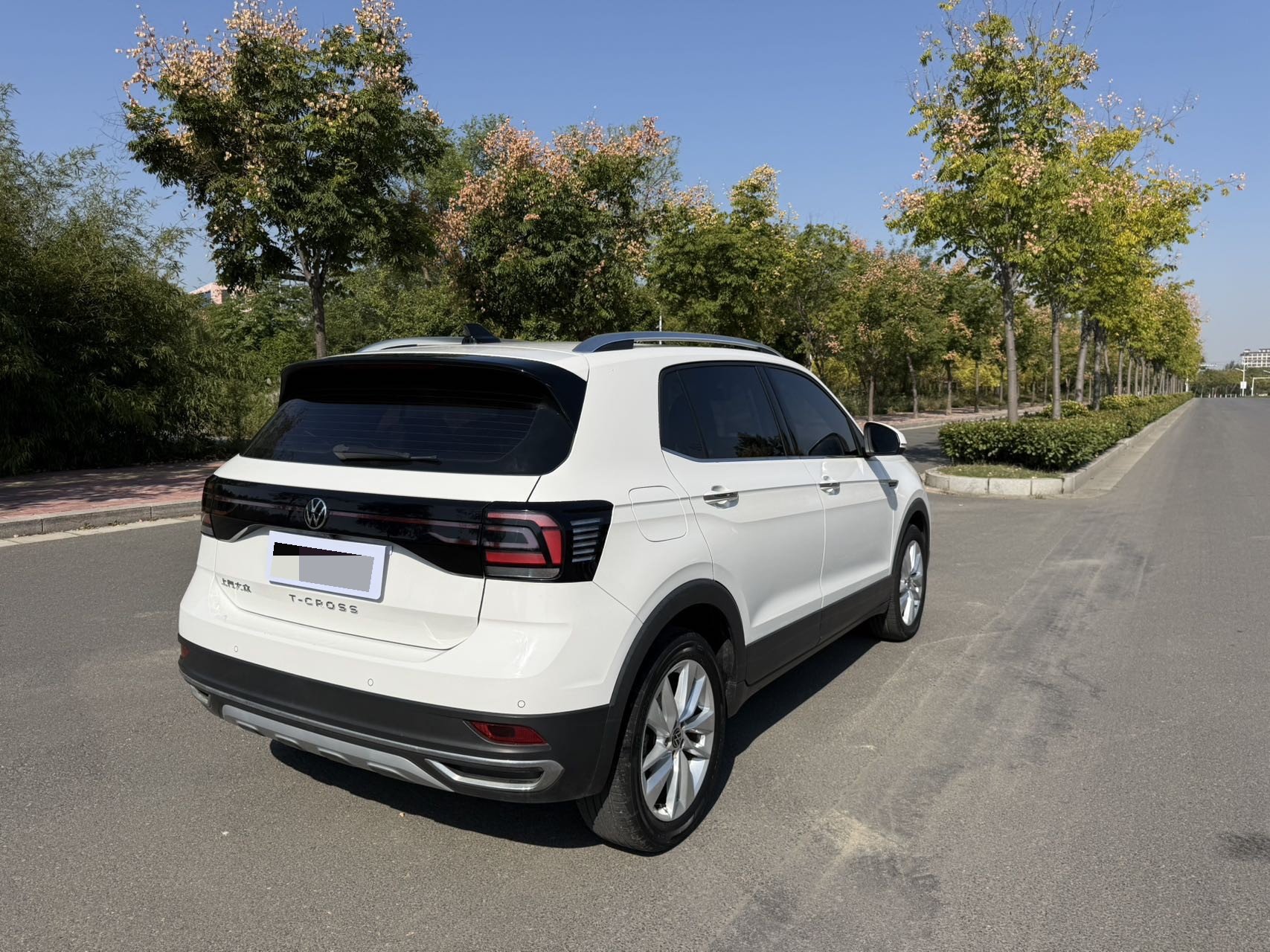 Volkswagen T-Cross 2021 #5 Volkswagen T-Cross 2021 car image #5
