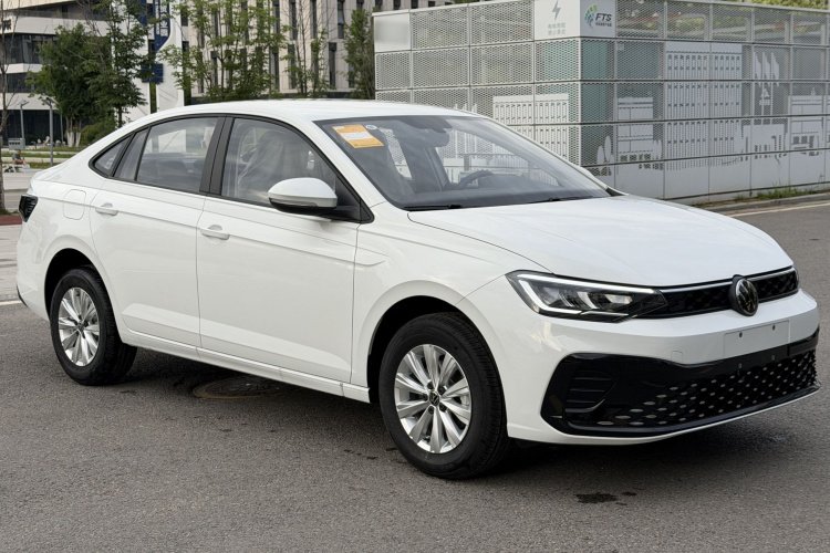 Volkswagen Lavida 2026 car image #3