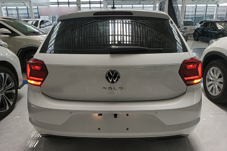 Volkswagen Polo 2023 car image #6
