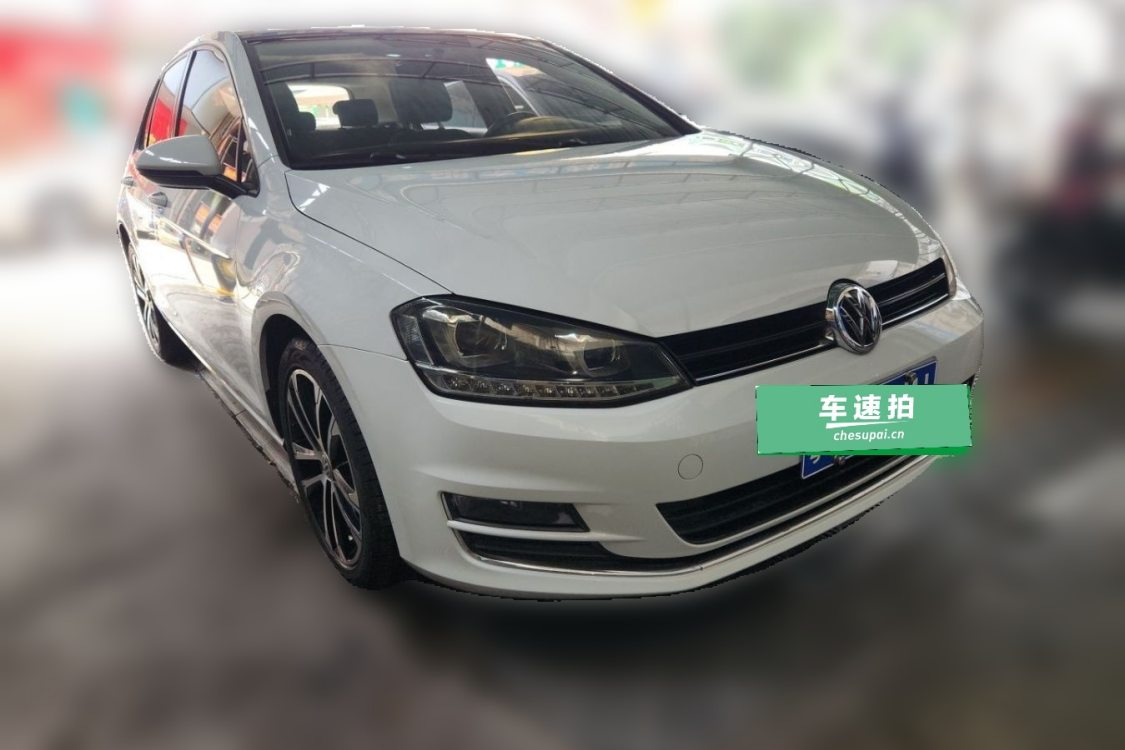 Volkswagen Golf 2017 car image #2