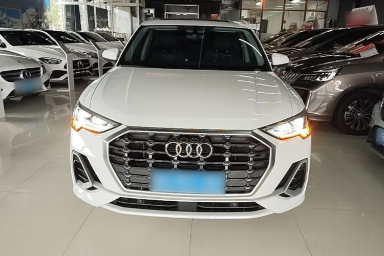 Audi Q3 2022 #3 Audi Q3 2022 car image #3