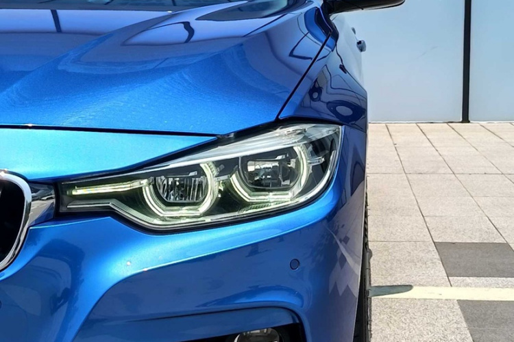 BMW 3 Series 2019 #14 BMW 3 Series 2019 car image #14