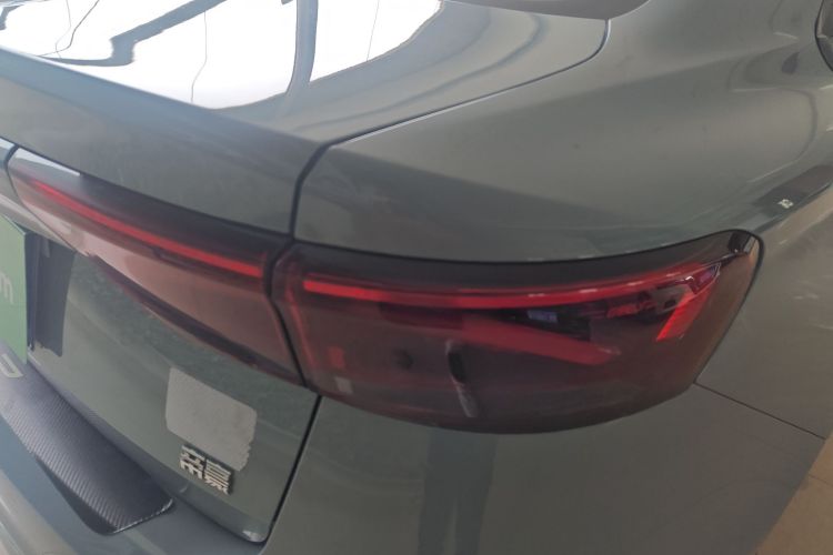 GEELY Emgrand 2023 car image #8