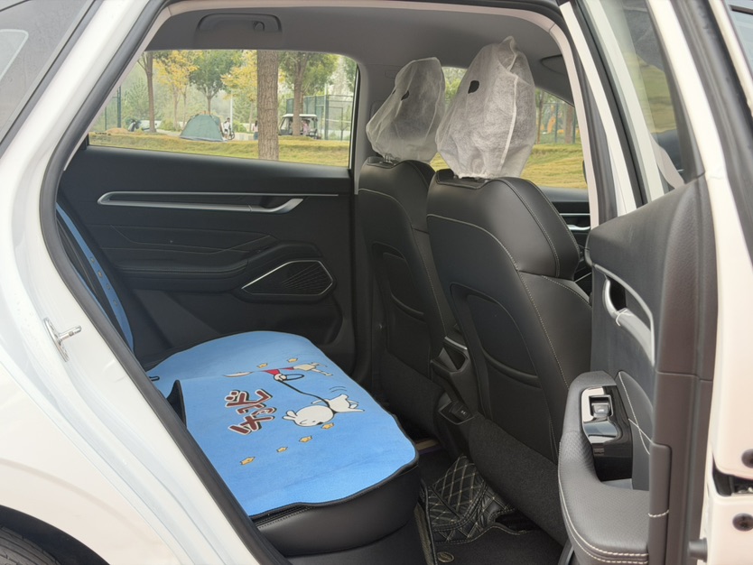 GEELY Emgrand 2024 صورة سيارة #9