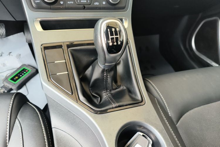 GEELY Emgrand 2020 car image #14