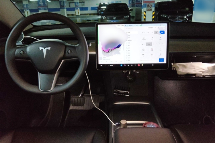 Tesla Model Y 2023 #12 Tesla Model Y 2023 car image #12