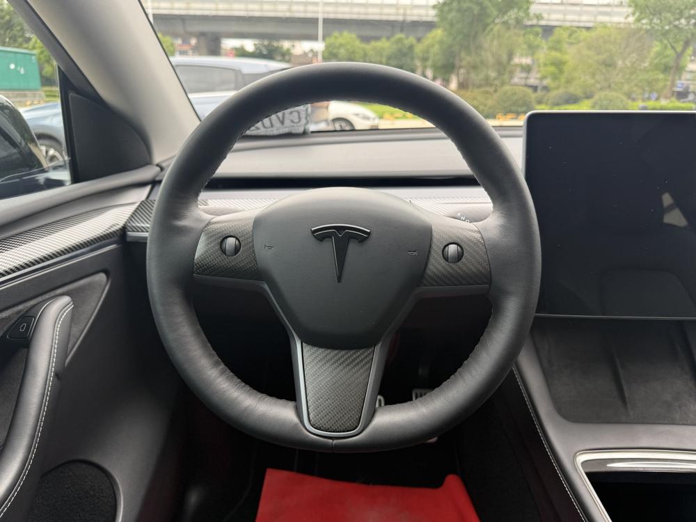 Tesla Model Y 2021 #10 Tesla Model Y 2021 car image #10