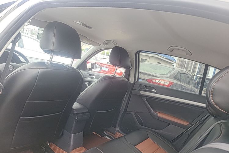 Volkswagen Lavida 2020 car image #18