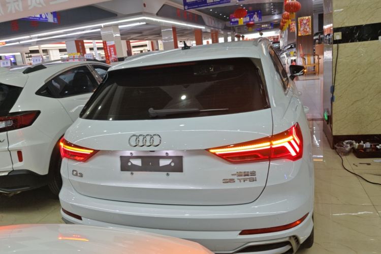 Audi Q3 2023 #6 Audi Q3 2023 car image #6