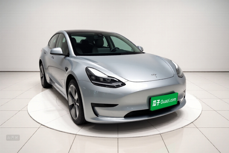 Tesla Model 3 2022 car image #3