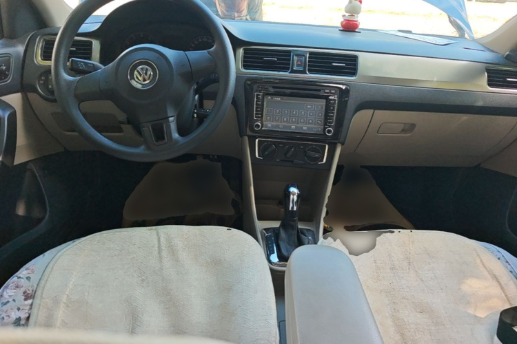 Volkswagen Santana 2015 car image #11