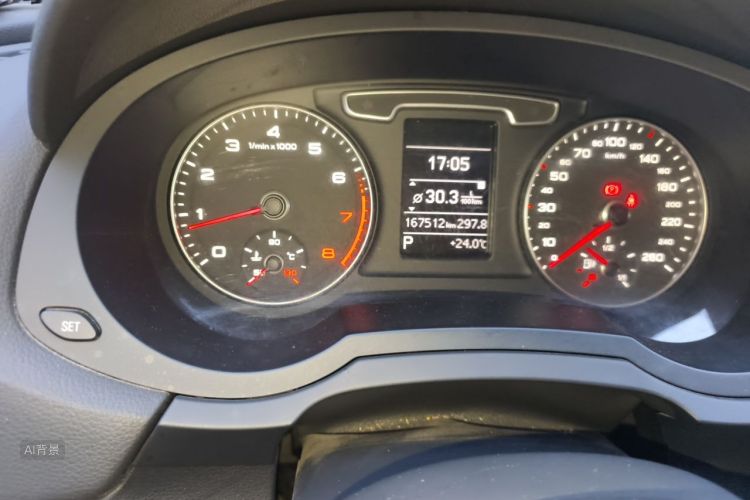 Audi Q3 2014 car image #14
