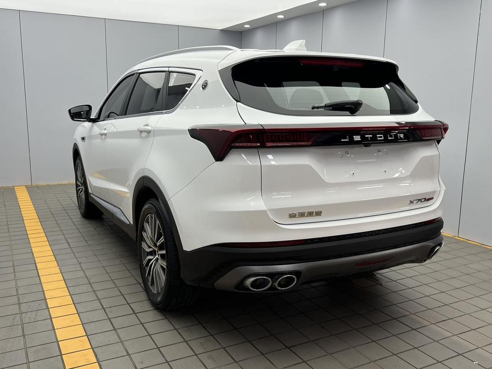 Jetour X70 PLUS 2023 #4 Jetour X70 PLUS 2023 car image #4