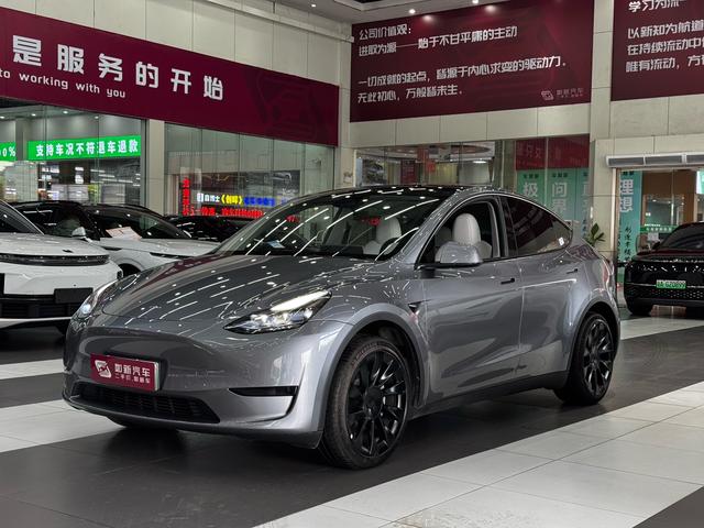 Tesla Model Y 2024 #16 Tesla Model Y 2024 car image #16
