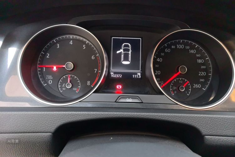 Volkswagen Golf 2018 car image #14