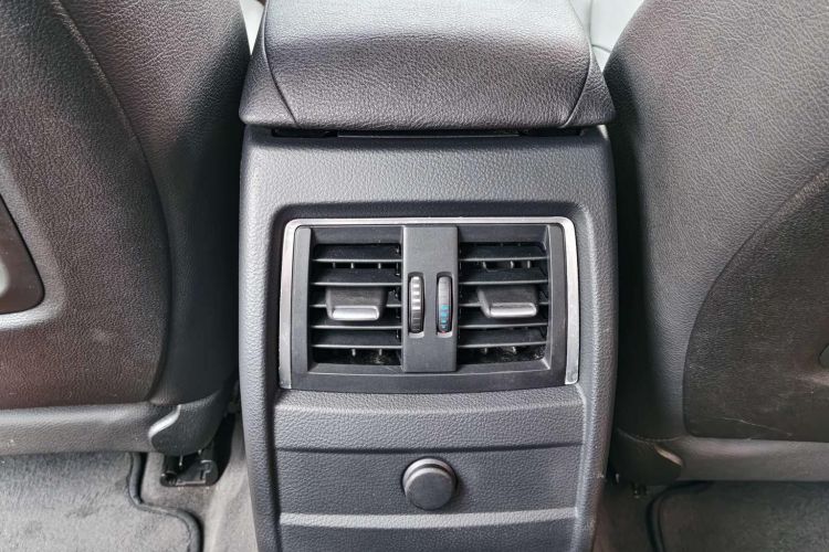 BMW 3 Series 2016 #14 BMW 3 Series 2016 car image #14
