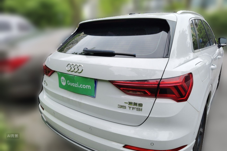 Audi Q3 2022 car image #6