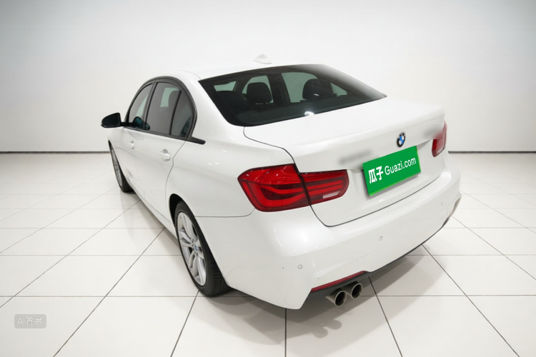 BMW 3 Series 2018 car image #5