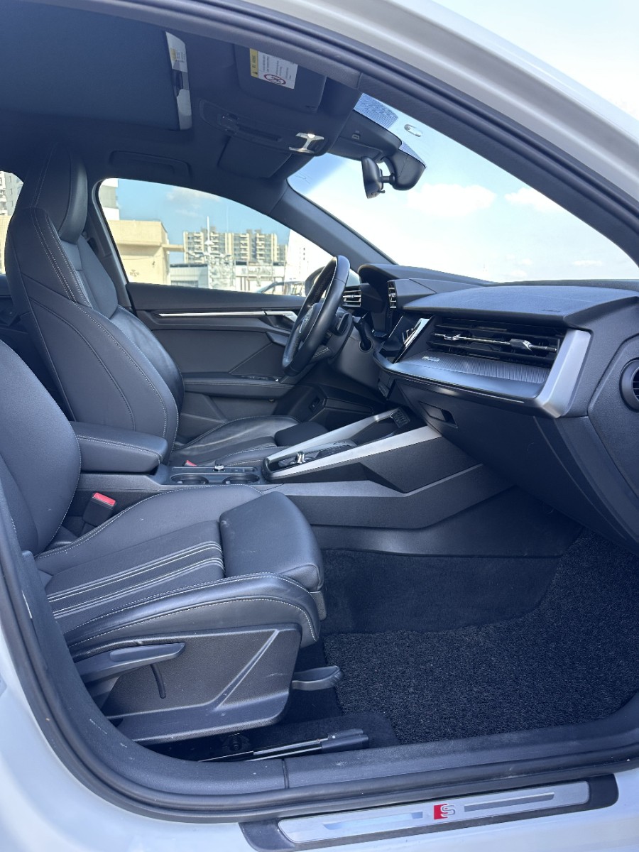 Audi A3 2024 car image #6
