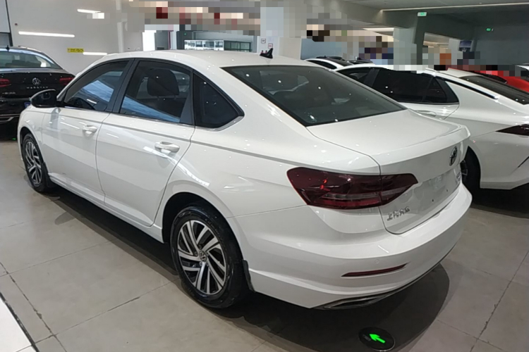 Volkswagen Lavida 2022 car image #5