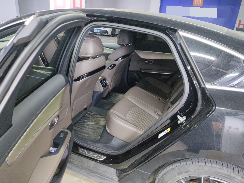 BYD Han 2024 car image #5