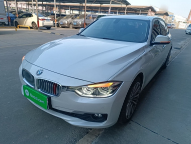 BMW 3 Series 2018 BMW 3 Series 2018 immagine di auto