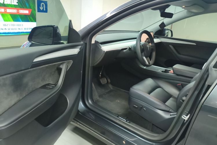 Tesla Model Y 2024 #16 Tesla Model Y 2024 immagine di auto #16
