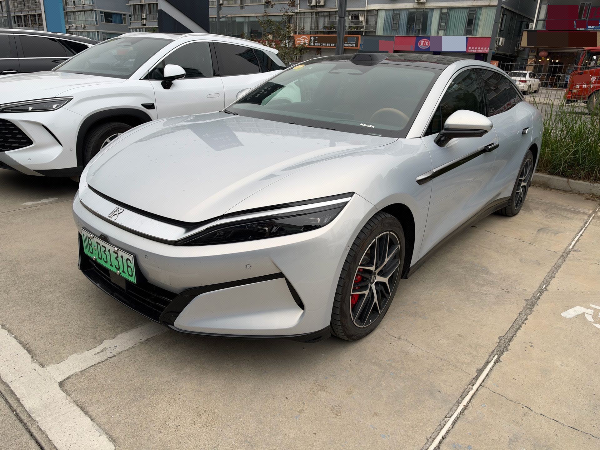 BYD HanL 2025 BYD HanL 2025 car image