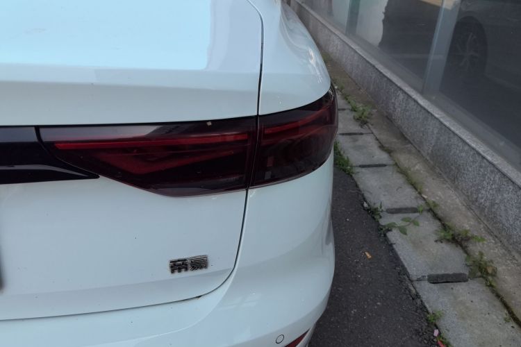 GEELY Emgrand 2022 immagine di auto #8