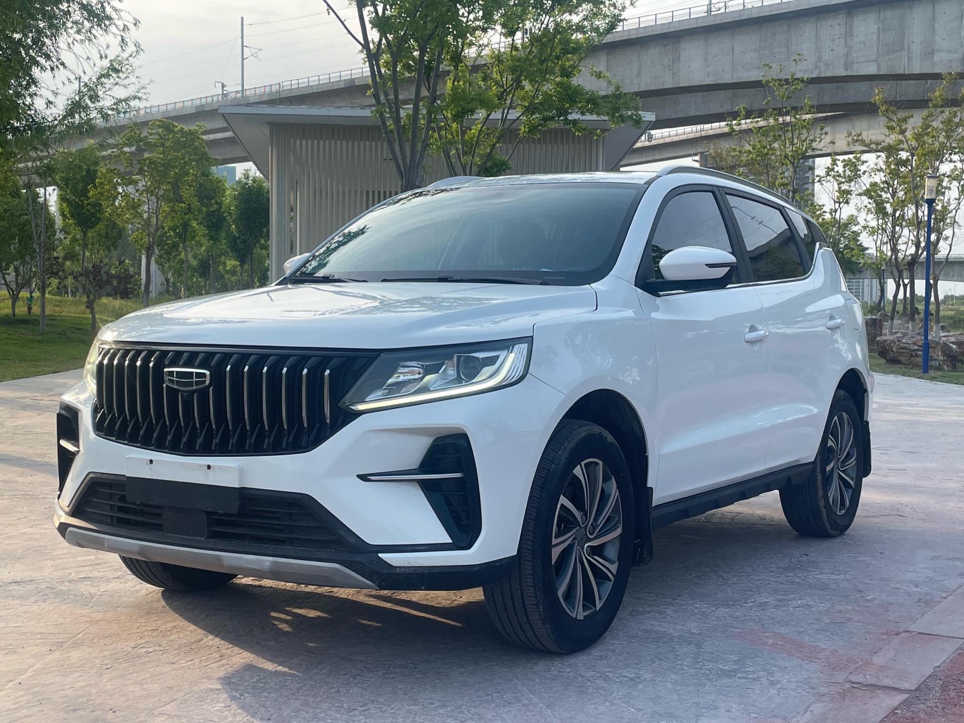 GEELY Vision X6 2022 car image 