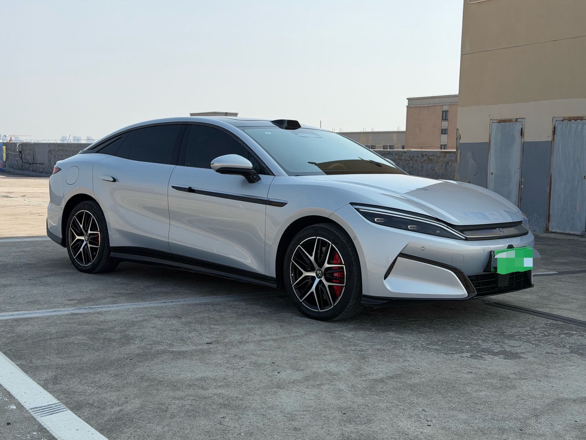 BYD HanL 2025 #8 BYD HanL 2025 صورة سيارة #8