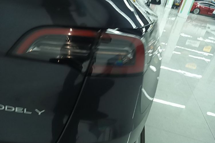 Tesla Model Y 2024 #8 Tesla Model Y 2024 car image #8