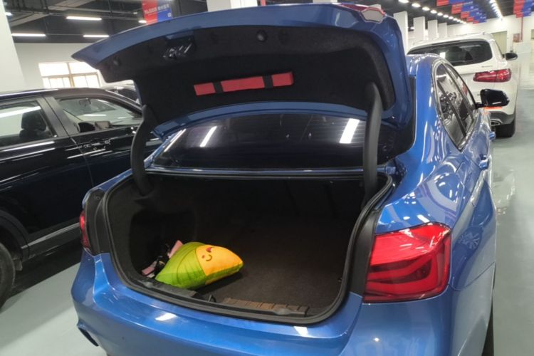 BMW 3 Series 2017 #19 BMW 3 Series 2017 car image #19